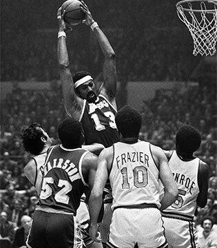 Wilt Chamberlain l’ homme au 100 points en un seul match de National Basket-ball Association. – NBA – 🏀