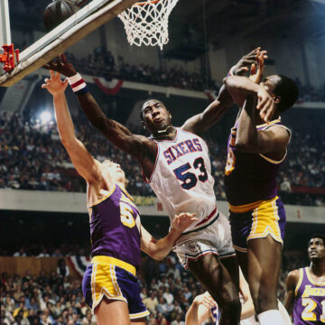 Darryl Dawkins (18pts/3blks) – Philadelphia Sixers vs. San Antonio Spurs – (1979 Playoffs)