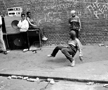 La Naissance du Breakdance Ă New York dans les AnnĂ©es 80 – Breakdance – Danse – Hip-hop – Firebarzzzcom