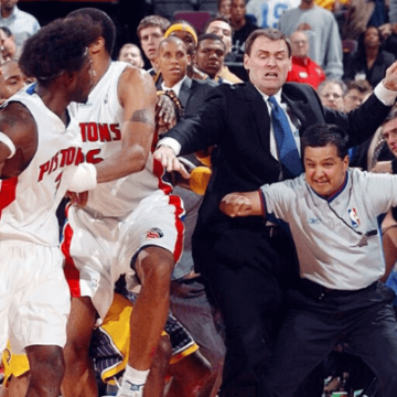 Article NBA : Les Imbattables d’Hier, les Intouchables d’Aujourd’hui : L’Évolution du Duel Offense-DĂ©fense en NBA