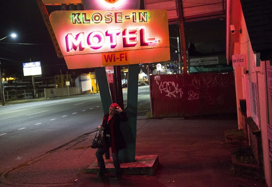 L’Enfer de Seattle : Prostitution, Drogue et Violence – Une Plongée dans la Face Cachée de la Ville. • 📽️🖌️ Seattle