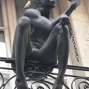 L'éducation coloniale : Un héritage toxique qui influence encore notre perception de nous-mêmes