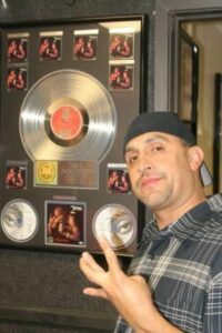 Johnny J aka Johnny Lee Jackson : Le génie musical derrière Tupac et le son West Coast