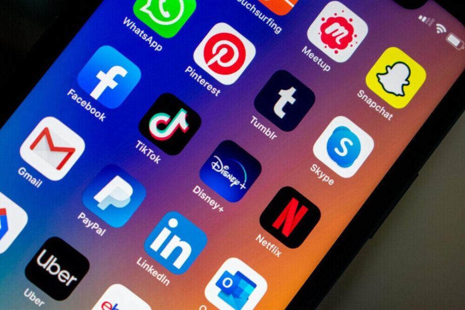 Réseaux Sociaux : L’Illusion de la Perfection : L’Image Faussée des Gens sur les Réseaux Sociaux