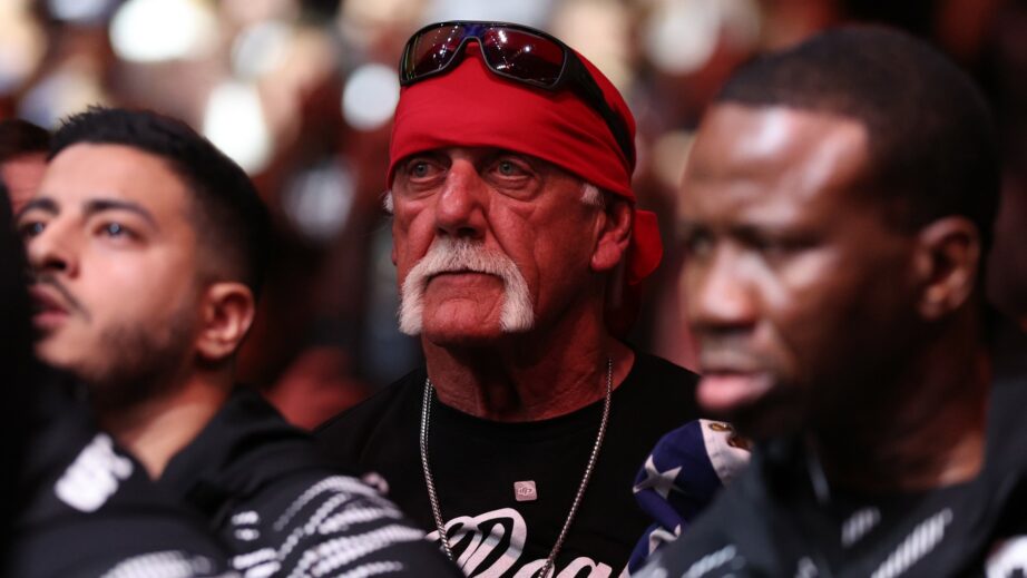 Firebarzzz Presentsđ„: « Hulk Hogan R.I.P. »