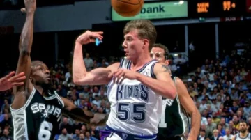 jason “White Chocolate” Williams : le génie imprévisible qui a redéfini la créativité en NBA