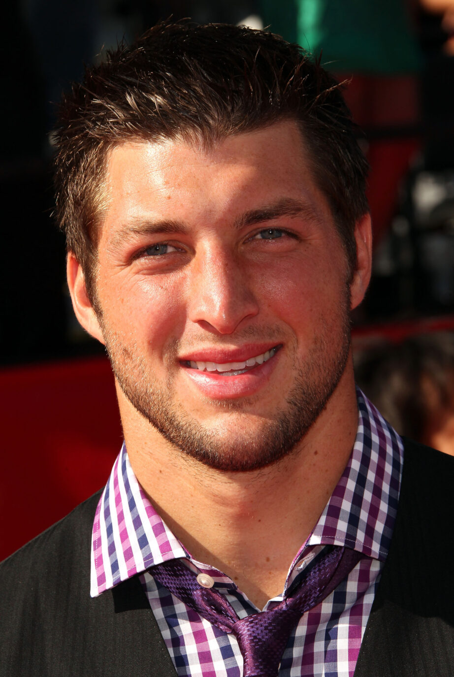 Plongée dans le combat contre le trafic d’enfants avec Tim Tebow. Dans Noo Comment, découvrez le réel sans filtre : enquêtes, témoignages et actions contre l’exploitation des mineurs à travers le monde.