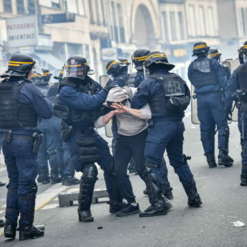 Le commissariat du 19e a déjà été épinglé pour des « actes de torture » -par Vincent Victor – Streetpress – Faits Divers – FirebarzzzCom