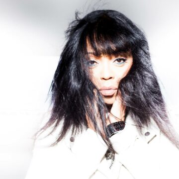 N’Dea Davenport : l’icône soul derrière le succès des Brand New Heavies – Firebarzzzcom N'Dea Davenport : l’icône soul derrière le succès des Brand New Heavies
