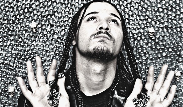 Bizzy Bone – L’Enfant Kidnappé Devenu Légende L’histoire la plus bouleversante du hip-hop que personne ne raconte assez | par Gfunkology Bizzy Bone - L'Enfant Kidnappé Devenu Légende L'histoire la plus bouleversante du hip-hop que personne ne raconte assez | par Gfunkology